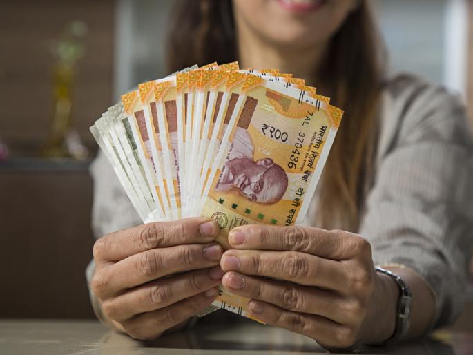 sovrein gold bond investment Return of rs 12801 on investment of rs 2954 Find out where investors are getting 4 times their money | Sovereign Gold Bond: ₹२,९५४ च्या गुंतवणूकीवर ₹१२,८०१ चा रिटर्न; गुंतवणूकदारांना कुठे मिळतोय ४ पट पैसा, जाणून घ्या sovrein gold bond investment Return of rs 12801 on investment of rs 2954 Find out where investors are getting 4 times their money | Sovereign Gold Bond: ₹२,९५४ च्या गुंतवणूकीवर ₹१२,८०१ चा रिटर्न; गुंतवणूकदारांना कुठे मिळतोय ४ पट पैसा, जाणून घ्या