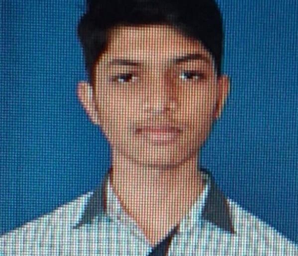 Sahil Moon from Hinganghat tops Wardha district | हिंगणघाट येथील साहिल मून वर्धा जिल्ह्यात अव्वल Sahil Moon from Hinganghat tops Wardha district | हिंगणघाट येथील साहिल मून वर्धा जिल्ह्यात अव्वल