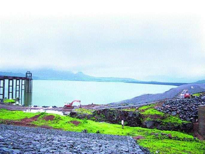 Rainfall increased in the watershed area of the Morbe dam | मोरबे धरणाच्या पाणलोट क्षेत्रात पावसाचा जोर वाढला