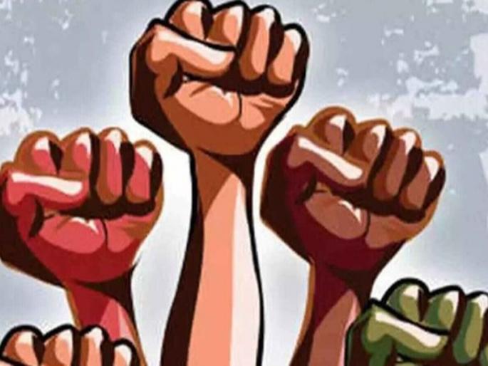 The teachers' union aggressively protested against forced non-academic work, marched on the Education Commissioner's office | Pune: अशैक्षणिक कामांच्या सक्तीविराेधात शिक्षक संघटना आक्रमक, शिक्षण आयुक्त कार्यालयावर माेर्चा