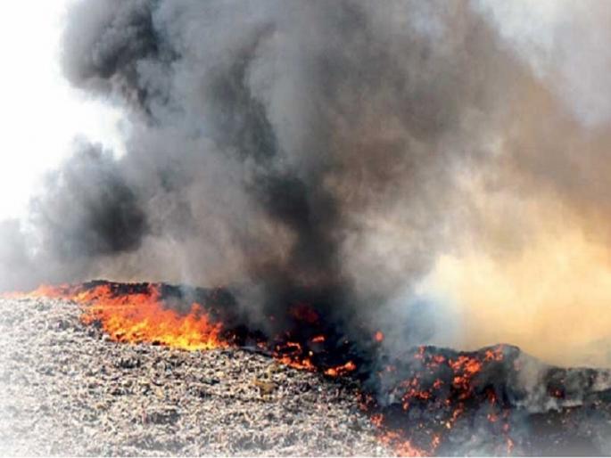 Contractor fined Rs 3 lakh in Moshi Garbage Depot fire case | Pimpri Chinchwad | मोशी कचरा डेपोस आगप्रकरणी ठेकेदाराला तीन लाखांचा दंड Contractor fined Rs 3 lakh in Moshi Garbage Depot fire case | Pimpri Chinchwad | मोशी कचरा डेपोस आगप्रकरणी ठेकेदाराला तीन लाखांचा दंड