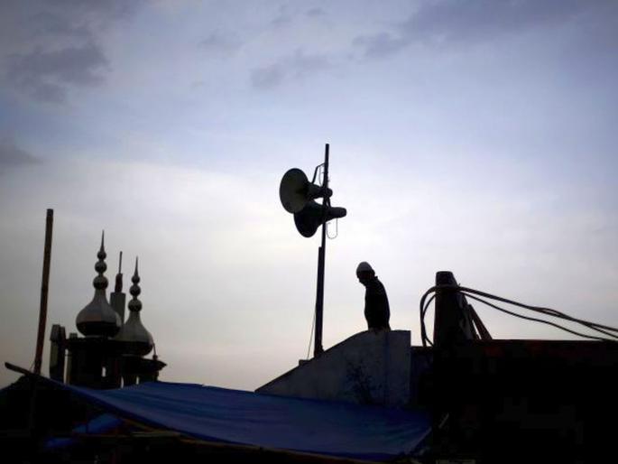 akhil bharatiya hindu mahasabha wrote letter to sc cji n v ramana over mosque loudspeaker issue | “लाउडस्पीकरवरील अजानबाबत सुमोटो दखल घ्या”; हिंदू महासभेचे CJI रमणांना पत्र akhil bharatiya hindu mahasabha wrote letter to sc cji n v ramana over mosque loudspeaker issue | “लाउडस्पीकरवरील अजानबाबत सुमोटो दखल घ्या”; हिंदू महासभेचे CJI रमणांना पत्र