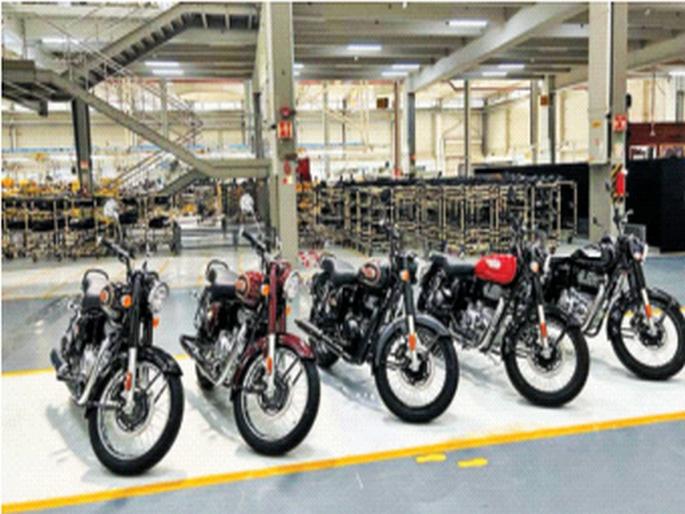 A heart-pounding motorcycle | दिल धक-धक करायला लावणारी मोटारसायकल A heart-pounding motorcycle | दिल धक-धक करायला लावणारी मोटारसायकल