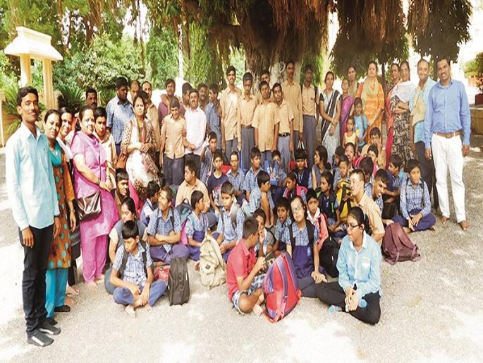 Mothers Day: 'Axiom' motherhood for special children | Mothers Day : विशेष मुलांसाठी ‘स्वयंसिद्ध’ झालेले मातृत्व Mothers Day: 'Axiom' motherhood for special children | Mothers Day : विशेष मुलांसाठी ‘स्वयंसिद्ध’ झालेले मातृत्व