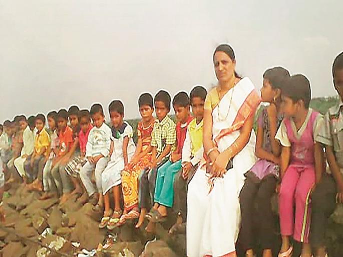 mother of 300 children; Inspirational journey of 'Shantivan' in Beed district | ३०० लेकरांची माय ; बीड जिल्ह्यातील ‘शांतीवन’चा प्रेरणादायी प्रवास mother of 300 children; Inspirational journey of 'Shantivan' in Beed district | ३०० लेकरांची माय ; बीड जिल्ह्यातील ‘शांतीवन’चा प्रेरणादायी प्रवास