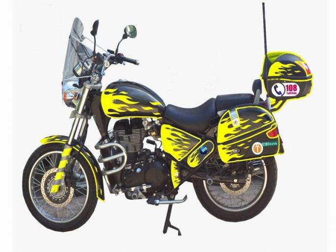 Lives of 3574 patients in Mumbai due to motor bike ambulance | मोटार बाइक अॅम्ब्युलन्समुळे मुंबईत ३५७४ रुग्णांना जीवनदान  Lives of 3574 patients in Mumbai due to motor bike ambulance | मोटार बाइक अॅम्ब्युलन्समुळे मुंबईत ३५७४ रुग्णांना जीवनदान