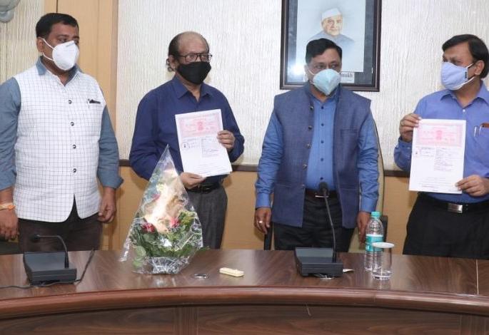 Dr. PDKV MoU for production of robots for cotton crop! | कापूस पिकासाठी यंत्रमानव निर्मितीसंदर्भात ‘पंदेकृवि’चा सामंजस्य करार! Dr. PDKV MoU for production of robots for cotton crop! | कापूस पिकासाठी यंत्रमानव निर्मितीसंदर्भात ‘पंदेकृवि’चा सामंजस्य करार!