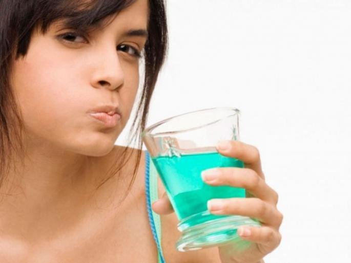 How to make a mouthwash at home with a natural ingredient recipe | घरच्या घरी बनवा 'या' पदार्थांपासून माऊथ फ्रेशनर, तोंडाची दुर्गंधी पळवण्याचा खास पर्याय!