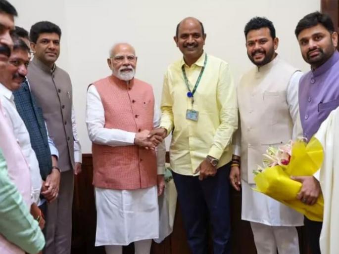 If a third child, will get a cow and a reward of Rs 50,000 Prime Minister Modi also praised the MP appalanaidu kalisetti | "तिसरं मूल झाल्यास गाय अन् ५०००० रुपयांचं बक्षीस"; घोषणा करणाऱ्या खासदाराचं पंतप्रधान मोदींनी केलं कौतुक! If a third child, will get a cow and a reward of Rs 50,000 Prime Minister Modi also praised the MP appalanaidu kalisetti | "तिसरं मूल झाल्यास गाय अन् ५०००० रुपयांचं बक्षीस"; घोषणा करणाऱ्या खासदाराचं पंतप्रधान मोदींनी केलं कौतुक!