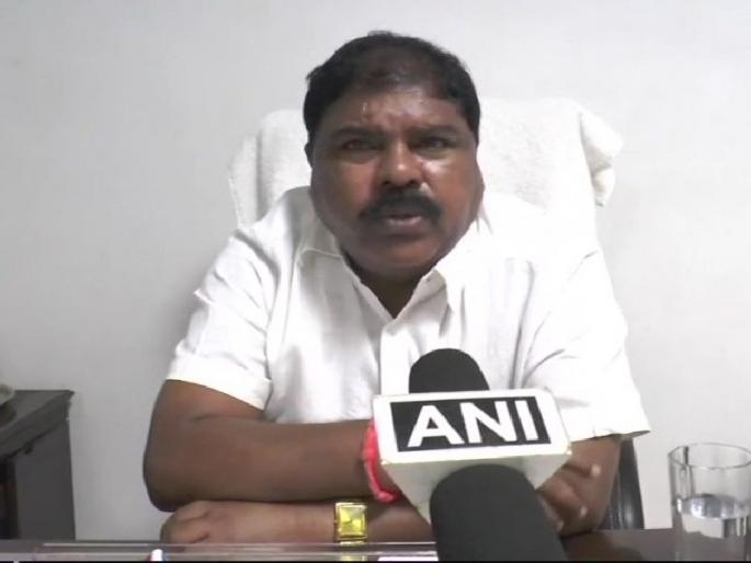 Should not give reservation to who change religion and caste, BJP MP statement | धर्म आणि जात परिवर्तन करणाऱ्यांना आरक्षण देऊ नये, भाजपा खासदाराचे वक्तव्य Should not give reservation to who change religion and caste, BJP MP statement | धर्म आणि जात परिवर्तन करणाऱ्यांना आरक्षण देऊ नये, भाजपा खासदाराचे वक्तव्य