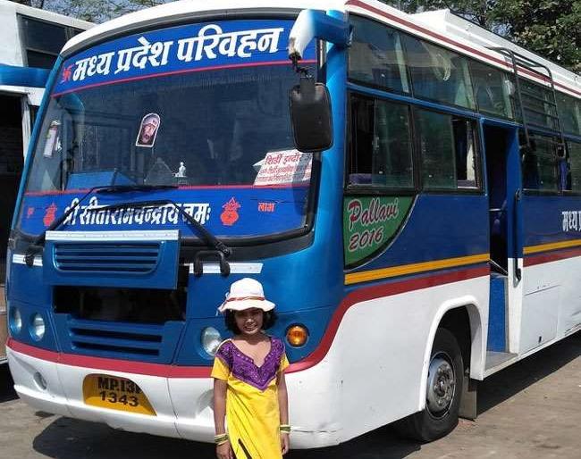 Bus service between Maharashtra and Madhya Pradesh closed | महाराष्ट्र-मध्यप्रदेश दरम्यानची बस वाहतूक बंद Bus service between Maharashtra and Madhya Pradesh closed | महाराष्ट्र-मध्यप्रदेश दरम्यानची बस वाहतूक बंद