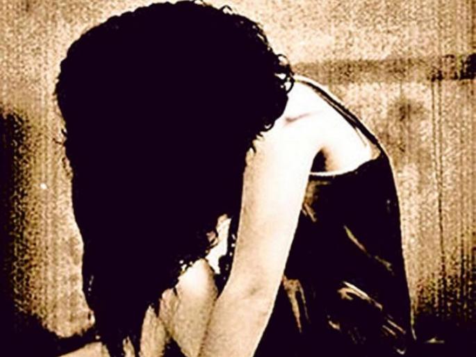 Outrageous girls underwear was removed, pads were removed in school At indore FIR filed against teacher after HC order | संतापजनक...! शाळेत मुलींची अंतर्वस्त्र काढली, पॅड हटवले अन्...; HC च्या आदेशानंतर शिक्षिकेविरोधात FIR दाखल Outrageous girls underwear was removed, pads were removed in school At indore FIR filed against teacher after HC order | संतापजनक...! शाळेत मुलींची अंतर्वस्त्र काढली, पॅड हटवले अन्...; HC च्या आदेशानंतर शिक्षिकेविरोधात FIR दाखल