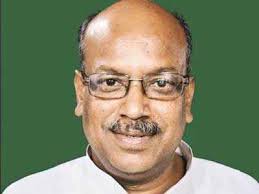 Akola constituency MP Sanjay Dhotre as the cabinet minister | अकोला मतदारसंघाचे खासदार संजय धोत्रे यांना कॅबिनेट मंत्री पदाचा दर्जा