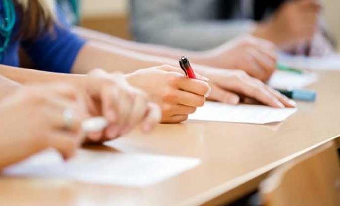 MPSC : Implement new pattern from 2025, CM requests commission through letter | एमपीएससी : नवा पॅटर्न २०२५ पासून लागू करा, मुख्यमंत्र्यांची पत्राद्वारे आयोगाला विनंती MPSC : Implement new pattern from 2025, CM requests commission through letter | एमपीएससी : नवा पॅटर्न २०२५ पासून लागू करा, मुख्यमंत्र्यांची पत्राद्वारे आयोगाला विनंती