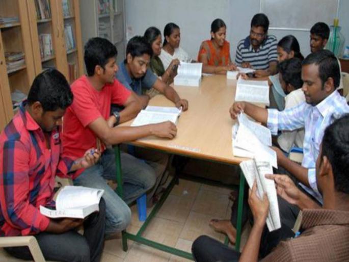 Relax the 'license mandatory' rule for the post of vehicle inspector; Demand for MPSC students | वाहन निरीक्षक पदासाठी 'लायसन्स अनिवार्य' हा नियम शिथिल करा; एमपीएससीच्या विद्यार्थ्यांची मागणी Relax the 'license mandatory' rule for the post of vehicle inspector; Demand for MPSC students | वाहन निरीक्षक पदासाठी 'लायसन्स अनिवार्य' हा नियम शिथिल करा; एमपीएससीच्या विद्यार्थ्यांची मागणी