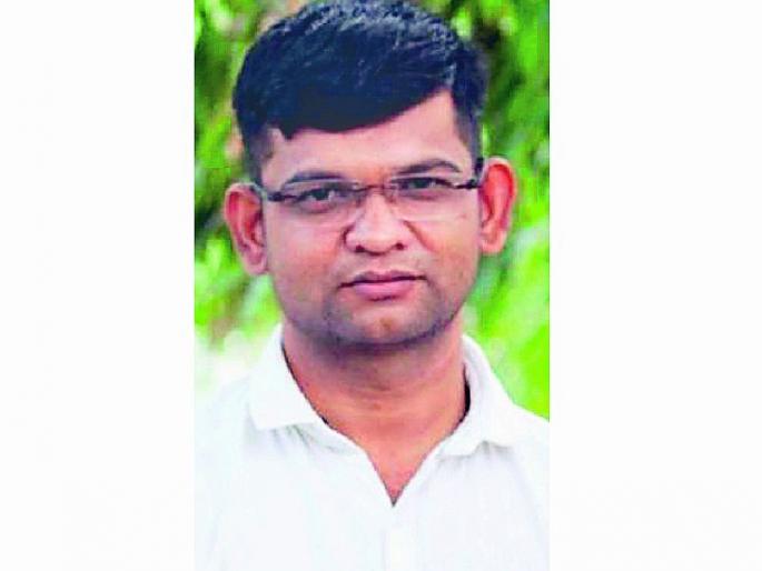 struggle made him strong, young man from yavatmal become psi | अंबोडाच्या तरुणाची घोडदौड; आधी मातीशी नाळ, मग गुरुजी अन् आता फौजदार struggle made him strong, young man from yavatmal become psi | अंबोडाच्या तरुणाची घोडदौड; आधी मातीशी नाळ, मग गुरुजी अन् आता फौजदार