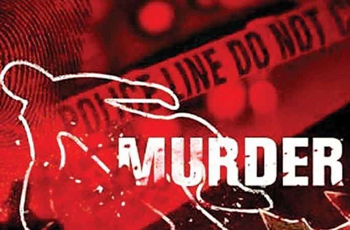 Brutal murder of a youth in Akola | खदान परिसरातील युवकाची निर्घृण हत्या