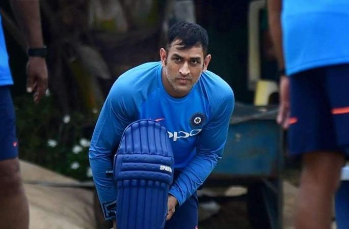 Good News: Mahendra Singh Dhoni has decided to return to the team on this day | गूड न्यूज : महेंद्रसिंग धोनीचं ठरलं, 'या' दिवशी करणार संघात पुनरागमन