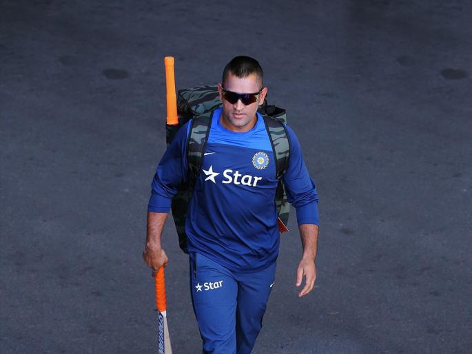 Affectionate, but justifiably angry 'Captain Cool', expresses Ishant Sharma's sentiments | Ishant Sharma: प्रेमळ, पण हक्काने रागावतो ‘कॅप्टन कूल’, इशांत शर्माने व्यक्त केल्या भावना