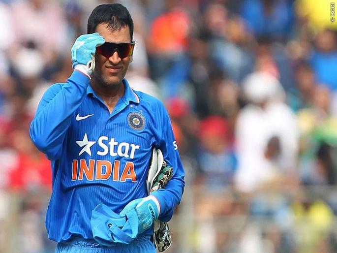 MS Dhoni moves SC against Amrapali over endorsement dues of Rs 40 crore | 'कॅप्टन कूल' धोनीची सर्वोच्च न्यायालयात धाव, 40 कोटींची मागणी