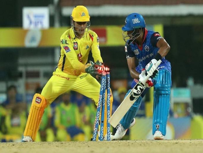 Finally, MS Dhoni open the secret behind his quick Wicket keeping | अखेर महेंद्रसिंग धोनीने उघड केले त्याच्या चपळ यष्टीरक्षणामागचे गुपित 