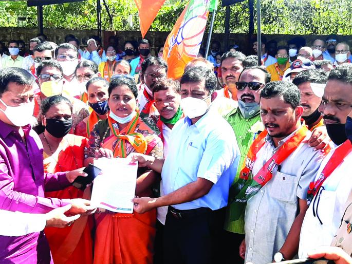 Hit on MSEDCL office, loud shouting | महावितरण कार्यालयावर धडक, जोरदार घोषणाबाजी Hit on MSEDCL office, loud shouting | महावितरण कार्यालयावर धडक, जोरदार घोषणाबाजी