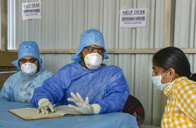 The rate of coronary artery disease from Malad to Dahisar is above average | मालाड ते दहिसर कोरोनाबाधित रुग्णवाढीचा दर सरासरीहून अधिक The rate of coronary artery disease from Malad to Dahisar is above average | मालाड ते दहिसर कोरोनाबाधित रुग्णवाढीचा दर सरासरीहून अधिक