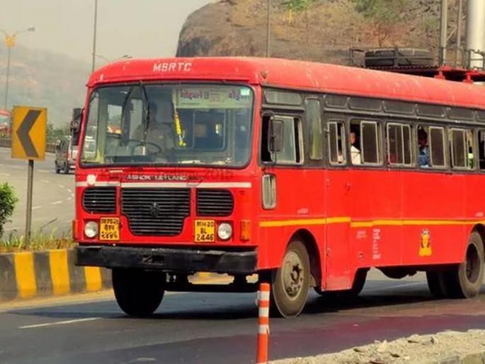 msrtc bus continues to be preferred by senior citizens more than 55 lakh seniors get ST free travel in a month | लालपरीला ज्येष्ठ नागरिकांची पसंती कायम, एका महिन्यात ५५ लाखांहून अधिक ज्येष्ठांचा एसटी मोफत प्रवास