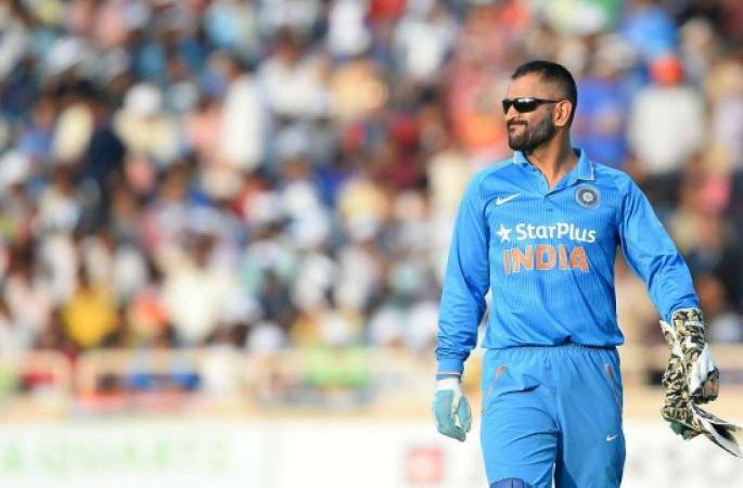 MS Dhoni is going to be most important for India in World Cup, says MSK Prasad | विराट, रोहित वर्ल्ड कप संघात हवेच, पण धोनी? निवड समितीचं मोठं विधान