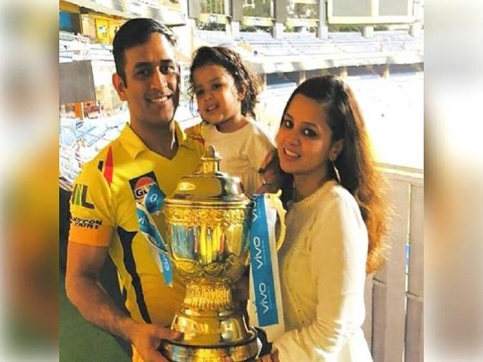 MS Dhoni's tension ends with one person; dhoni reveal that person's name | एका व्यक्तीमुळे दूर होतो धोनीचा तणाव; माहीनं पहिल्यांदाच सांगितलं 'त्या' व्यक्तीचं नाव