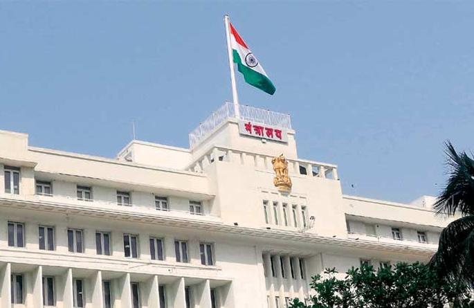 The presence of government employees will increase | शासकीय कर्मचाऱ्यांची उपस्थिती वाढणार, राज्यात ३ मेपर्यंत लॉकडाऊन
