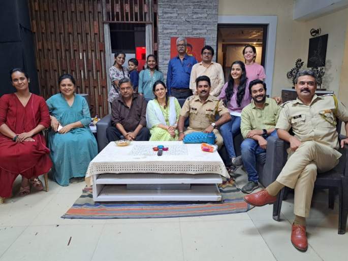 Tumchi Mulgi Kay Karte : 'Tumchi Mulgi Kay Karte' serial completed 300 episode | Tumchi Mulgi Kay Karte : 'तुमची मुलगी काय करते' मालिकेने पार केला ३०० भागांचा टप्पा Tumchi Mulgi Kay Karte : 'Tumchi Mulgi Kay Karte' serial completed 300 episode | Tumchi Mulgi Kay Karte : 'तुमची मुलगी काय करते' मालिकेने पार केला ३०० भागांचा टप्पा
