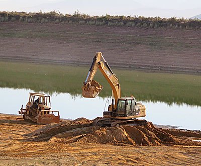 Mud will be remove from 53 projects in Washim district | वाशिम जिल्ह्यातील ५३ प्रकल्पातून होणार गाळाचा उपसा