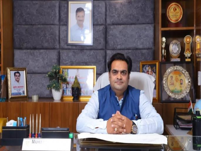 Atishi’s Delhi Cabinet : AAP MLA Mukesh Ahlawat is the new face, 4 ministers to be retained; Who is Mukesh Ahlawat? | कोण आहेत मुकेश अहलावत? ज्यांना दिल्लीतील आतिशींच्या मंत्रिमंडळात मिळालं स्थान