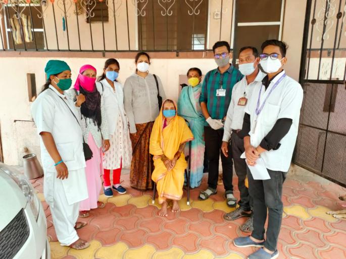 corona in Sangli: 95 year old grandmother overcomes corona due to stubbornness | corona in Sangli: जिद्दीच्या जोरावर ९५ वर्षाच्या आज्जीची कोरोनावर मात corona in Sangli: 95 year old grandmother overcomes corona due to stubbornness | corona in Sangli: जिद्दीच्या जोरावर ९५ वर्षाच्या आज्जीची कोरोनावर मात