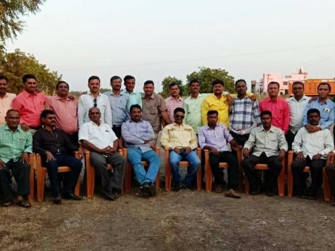 Former students of SM College will join the Kund in Muktainagar taluka | मुक्ताईनगर तालुक्यातील कुंड येथे एस.एम.कॉलेजच्या माजी विद्यार्थ्यांचा स्नेहमेळावा