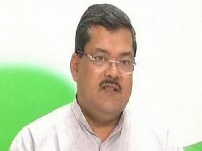 Congress Committee has appointed following leaders as in-charge of following regions for Maharashtra Assembly elections: | आगामी विधानसभेसाठी काँग्रेसचे सामूहिक नेतृत्व; मुकुल वासनिक, राजीव सातव यांच्याकडे धुरा Congress Committee has appointed following leaders as in-charge of following regions for Maharashtra Assembly elections: | आगामी विधानसभेसाठी काँग्रेसचे सामूहिक नेतृत्व; मुकुल वासनिक, राजीव सातव यांच्याकडे धुरा