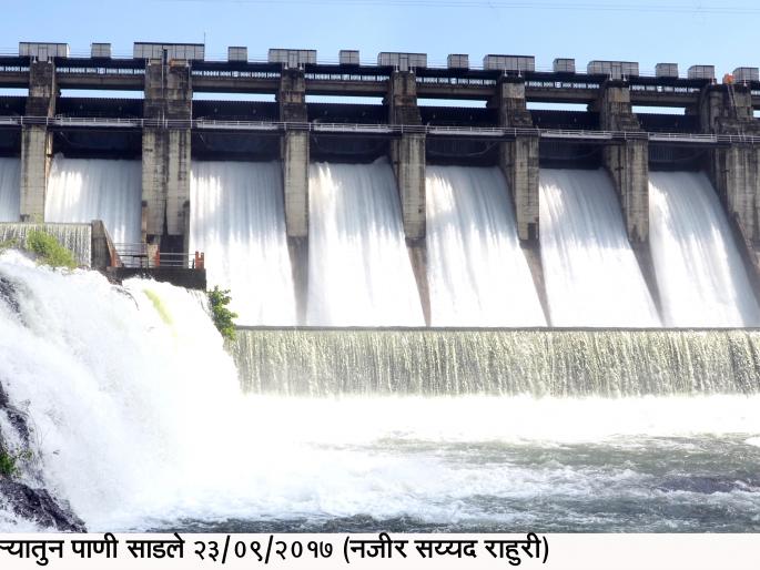 Eleven doors of Mula dam opened | मुळा धरणाचे अकरा दरवाजे उघडले Eleven doors of Mula dam opened | मुळा धरणाचे अकरा दरवाजे उघडले