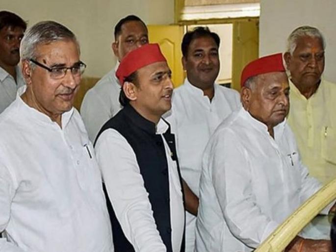 loksabha election 2019 sp mulayam singh yadav borrow money from akhilesh yadav | पाच वर्षांत मुलायम सिंहांच्या संपत्तीत मोठी घट, अखिलेशकडून घेतलंय दोन कोटींचं कर्ज loksabha election 2019 sp mulayam singh yadav borrow money from akhilesh yadav | पाच वर्षांत मुलायम सिंहांच्या संपत्तीत मोठी घट, अखिलेशकडून घेतलंय दोन कोटींचं कर्ज