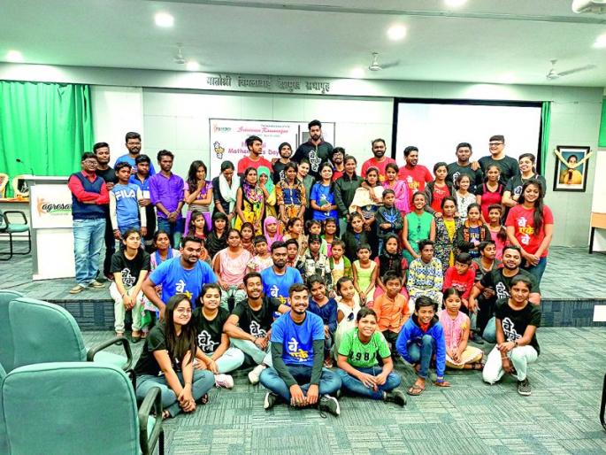 'Be ek be' competition: Seven thousand students read multiplication table in the competition | 'बे एक बे' स्पर्धा : सात हजार विद्यार्थ्यांनी स्पर्धेत वाचले पाढे