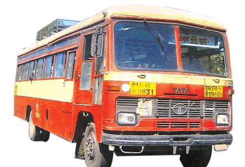 If the red carpet breaks, go by bus | लालपरी बिघडल्यास कोणत्याही बसने जा - परिवहनमंत्री दिवाकर रावते