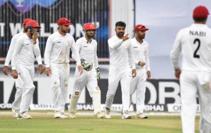 Washout Bangladesh by 3 runs from Afghan | अफगाणकडून बांगलादेशचा २२४ धावांनी धुव्वा; कर्णधार राशीद खान ठरला विजयाचा शिल्पकार