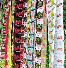 7 crore Gutkha seized in seven years in the state | राज्यात सात वर्षांत १८५ कोटींचा गुटखा जप्त 7 crore Gutkha seized in seven years in the state | राज्यात सात वर्षांत १८५ कोटींचा गुटखा जप्त