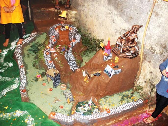 In the castle of the fort ... Shivarai Manamant; The little ones graced the various muds of mud | किल्ले दारादारांत...शिवराय मनामनांत; लहानग्यांनी साकारले मातीचे विविध गडकिल्ले In the castle of the fort ... Shivarai Manamant; The little ones graced the various muds of mud | किल्ले दारादारांत...शिवराय मनामनांत; लहानग्यांनी साकारले मातीचे विविध गडकिल्ले