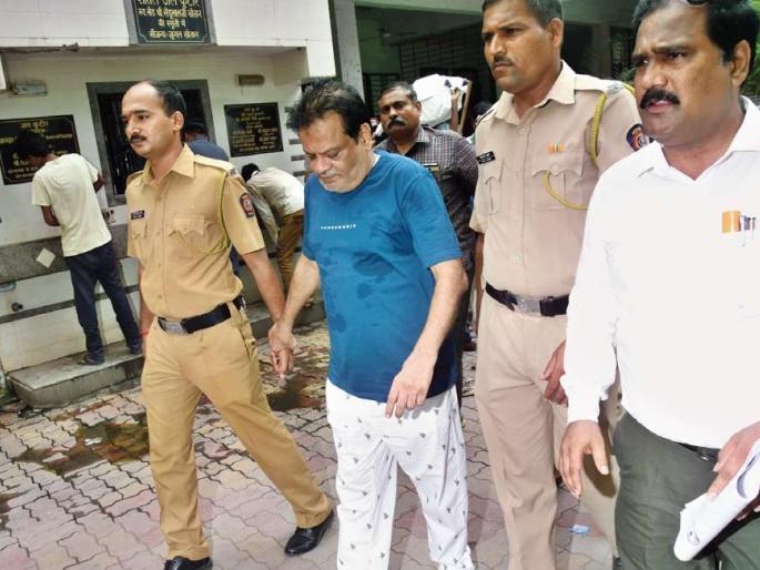 Dawood's brother, Iqbal Kaskar, kneeling; District Hospital treatment | दाऊदचा भाऊ इक्बाल कासकर गुडघेदुखीने हैराण; जिल्हा रुग्णालयात उपचार Dawood's brother, Iqbal Kaskar, kneeling; District Hospital treatment | दाऊदचा भाऊ इक्बाल कासकर गुडघेदुखीने हैराण; जिल्हा रुग्णालयात उपचार