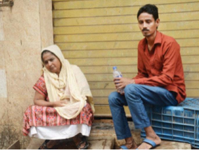 Mumbai Building Collapse: We spent the whole night in the rain; No one asked for food or water ..., | Mumbai Building Collapse : अख्खी रात्र आम्ही पावसात काढली; ना कोणी जेवण विचारले ना पाणी..., Mumbai Building Collapse: We spent the whole night in the rain; No one asked for food or water ..., | Mumbai Building Collapse : अख्खी रात्र आम्ही पावसात काढली; ना कोणी जेवण विचारले ना पाणी...,