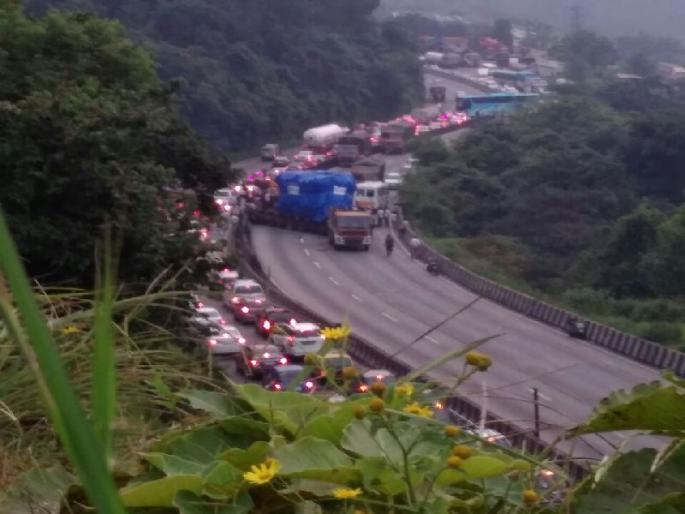 Hon'iaya on the Mumbai-Pune Trauma Care Center | मुंबई-पुणे ट्रॉमा केअर सेंटरबाबत होईना एकमत Hon'iaya on the Mumbai-Pune Trauma Care Center | मुंबई-पुणे ट्रॉमा केअर सेंटरबाबत होईना एकमत