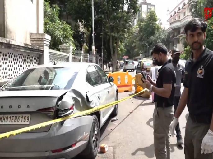 Bus hits car Woman crushed Scene in front of Sahyadri Guest House | बसची कारला धडक; महिला चिरडली, 'सह्याद्री अतिथीगृह' समोरील प्रकार Bus hits car Woman crushed Scene in front of Sahyadri Guest House | बसची कारला धडक; महिला चिरडली, 'सह्याद्री अतिथीगृह' समोरील प्रकार