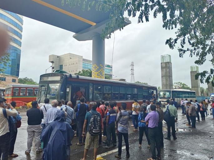 in mumbai best passenger numbers languish in 15 years insufficient number of buses feverish decline in passenger numbers | बेस्टच्या प्रवासी संख्येला १५ वर्षांत घरघर, बसची अपुरी संख्या तापदायक; प्रवासी संख्येत घट in mumbai best passenger numbers languish in 15 years insufficient number of buses feverish decline in passenger numbers | बेस्टच्या प्रवासी संख्येला १५ वर्षांत घरघर, बसची अपुरी संख्या तापदायक; प्रवासी संख्येत घट