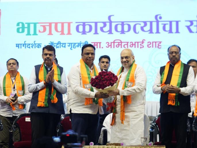 Maharashtra Election 2024 - BJP announced candidates of 14 seats in Mumbai Region; 3 sitting MLA Sunil Rane, Parag Shah, Bharati Lavekar is wait and watch | मुंबईतल्या 'या' १४ जागांवर भाजपाचे उमेदवार ठरले; ३ विद्यमान आमदार प्रतिक्षेत  Maharashtra Election 2024 - BJP announced candidates of 14 seats in Mumbai Region; 3 sitting MLA Sunil Rane, Parag Shah, Bharati Lavekar is wait and watch | मुंबईतल्या 'या' १४ जागांवर भाजपाचे उमेदवार ठरले; ३ विद्यमान आमदार प्रतिक्षेत